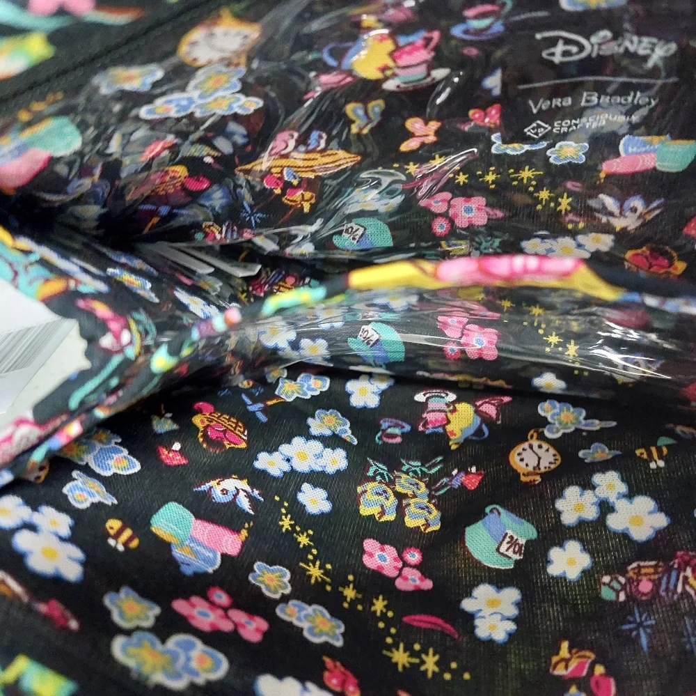 Vera Bradley Disney Classics On The Green Trapeze Cosmetic NWT